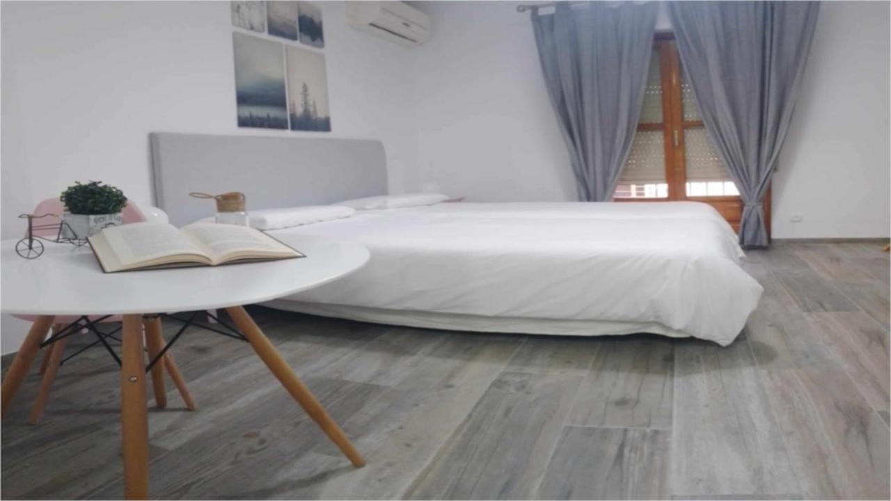 La Casa Del Potro By Toledo Ap Apartment Exterior photo